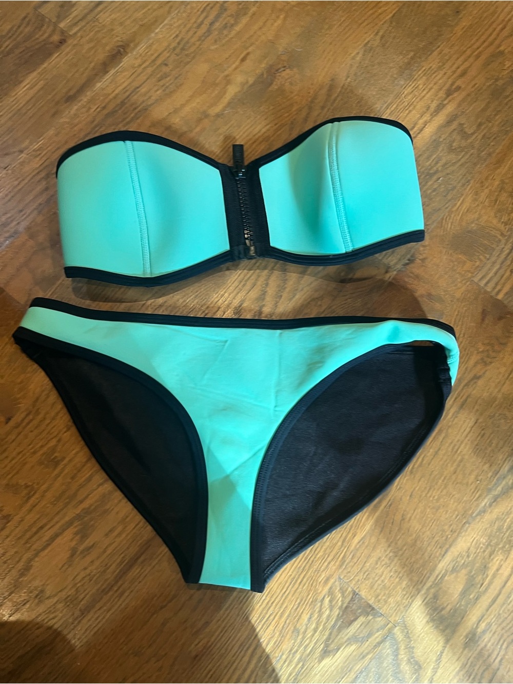 OG Triangl neoprene strapless zip up bikini medium top bottom y2k vintage tumblr